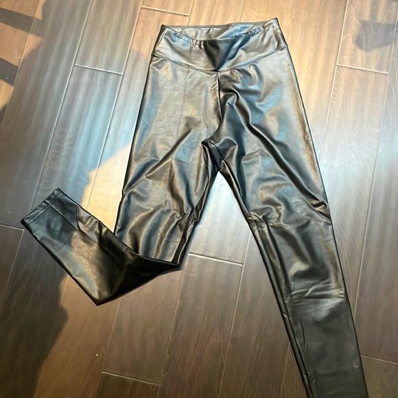 Excellent like-new faux leather leggings. - Picture 2 of 6